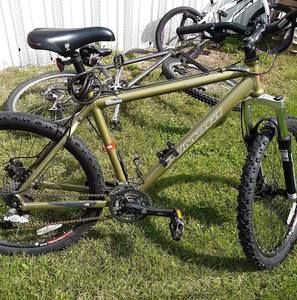 Meet your Posher, Charles